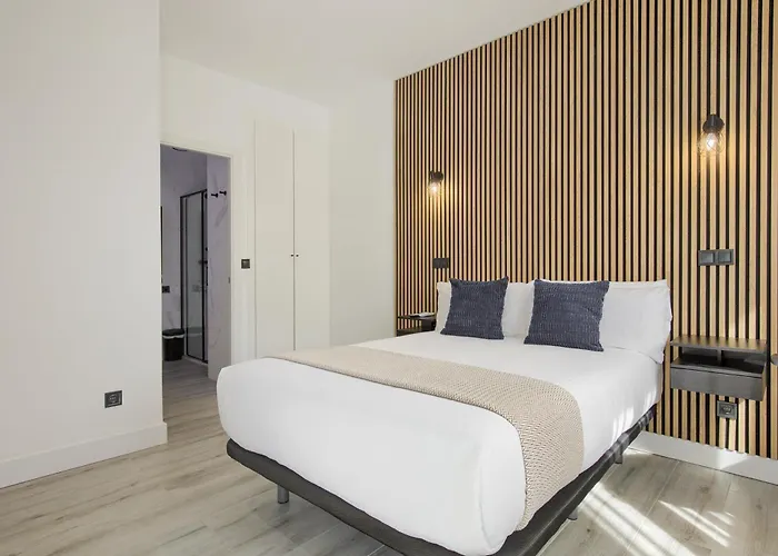 Dobo Madrid Lucero